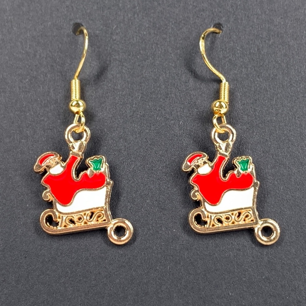 5/$25 Christmas Earrings Santa's Sleigh Enamel Gold Tone Drop Dangle Holiday